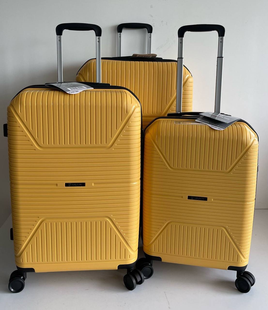 Валіза Worldline (Airtex) 291 маленька (жовта)